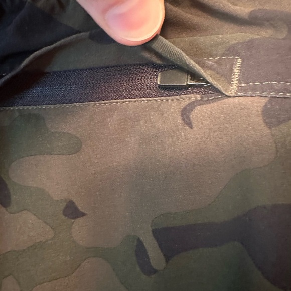 Bear Bottom Camo Shorts Mens THESE ARE SOLD - Picture 6 of 8